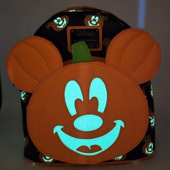 Loungefly Disney Mickey-O-Lantern Glow in the Dark Backpack - Picture 5 of 13